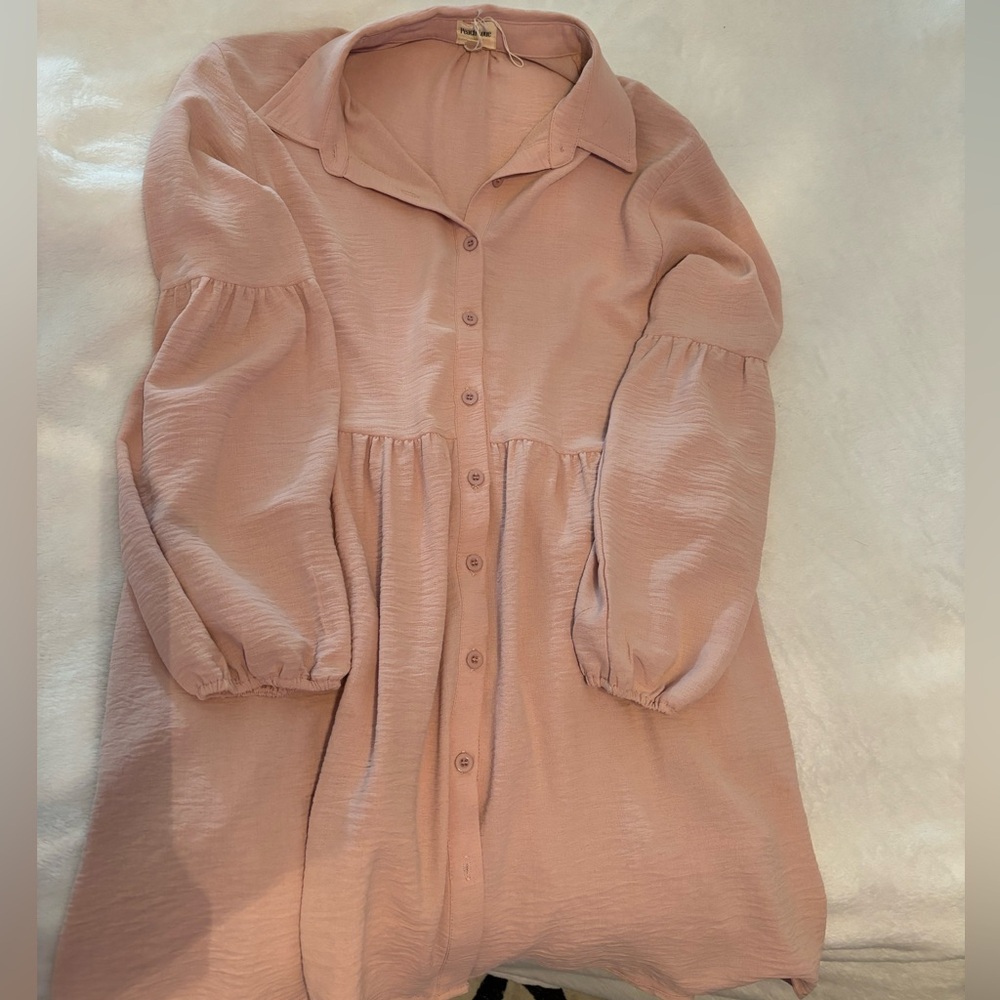 Peach love button up dress barley worn